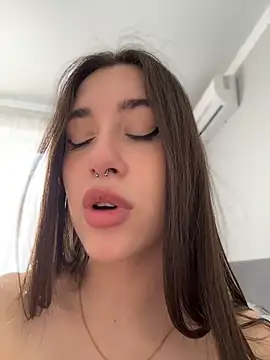 BOOMFOXY live cam on StripChat