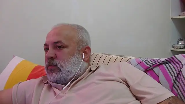 husoizmir live cam on StripChat
