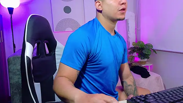 _robertobaggioo live sex cam
