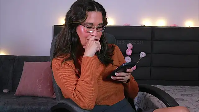 kathieandpovcock1 webcam