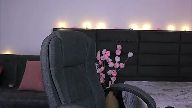 kathieandpovcock1 webcam
