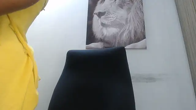 PervertPreggy live cam on StripChat