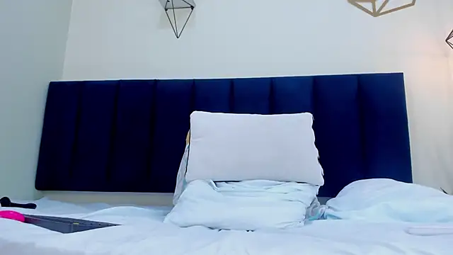 mayaevansmg webcam