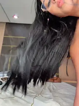 emily-Hornyy webcam