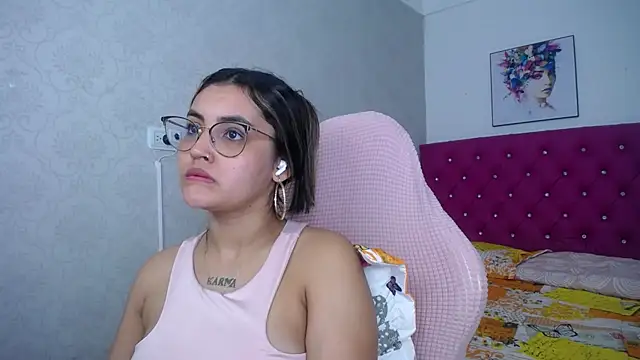 kathe-mills235 live cam on StripChat