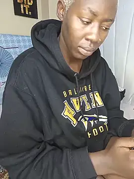 SquirtQueen16 webcam