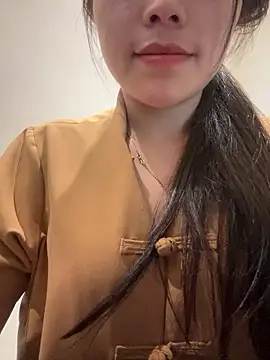 Bella_7777 webcam