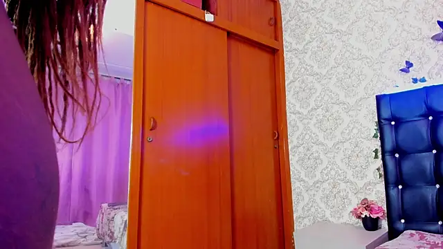 Beverly_Madison_ webcam