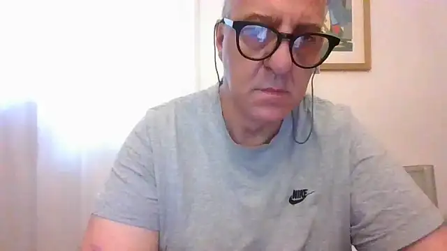 ANONIMO7735 webcam