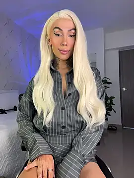 miss_tatiana_ live cam on StripChat
