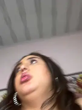Selenee23 live cam on StripChat