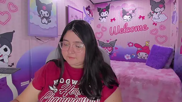 Dulce_meow live cam on StripChat