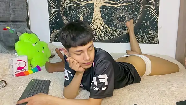 Andy_Belier23 live cam on StripChat