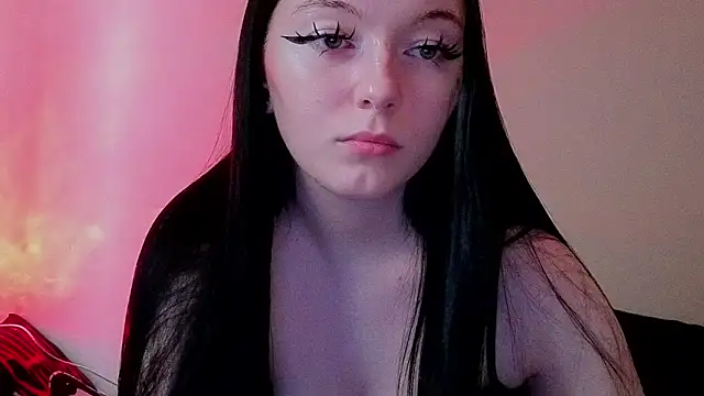 Naomi_Lanee live cam on StripChat