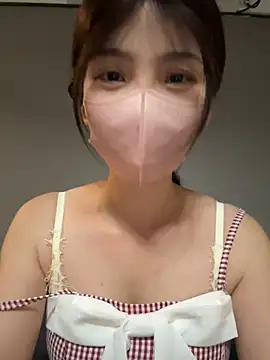 gougou13 live sex cam