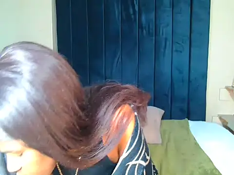 CaramelCandyxx live cam on StripChat