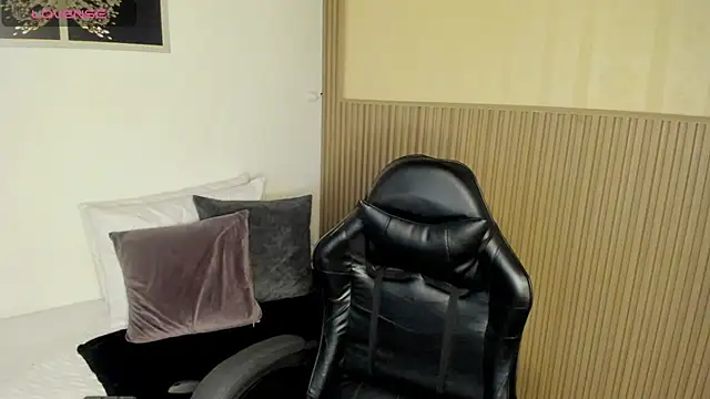 summer_night_ live cam on StripChat