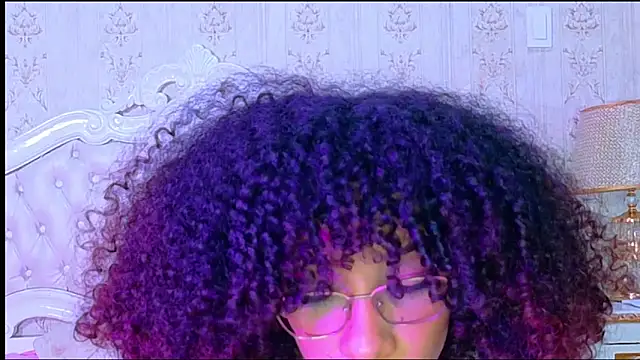 CamilaJohnston live cam on StripChat