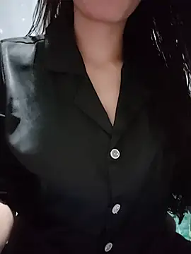 Yui-Chen live cam on StripChat