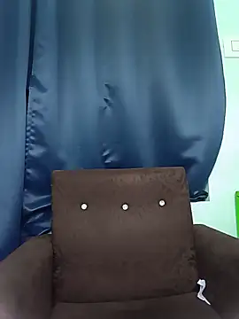 misti-boudii live cam on StripChat