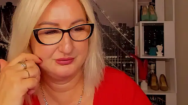DianaFrances live cam on StripChat
