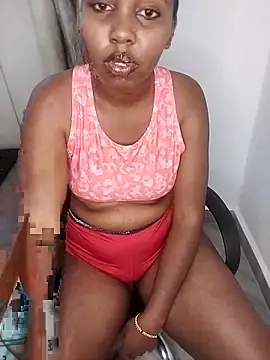 sexyygyall live cam on StripChat