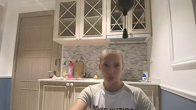 Linnea_analochka live cam on StripChat