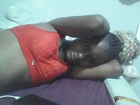 Elishi254 live cam on StripChat