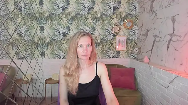 NancyGrace live cam on StripChat
