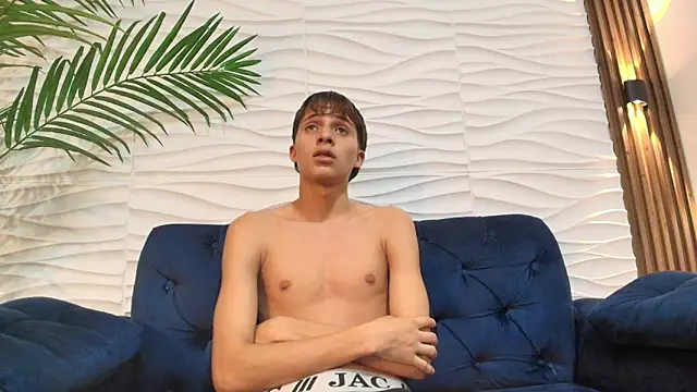 Pavo_tv live cam on StripChat
