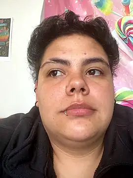 Hailey_Curvy live cam on StripChat