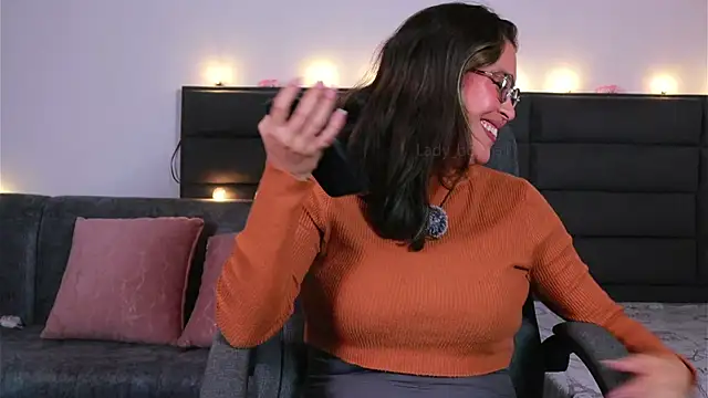 kathieandpovcock1 webcam