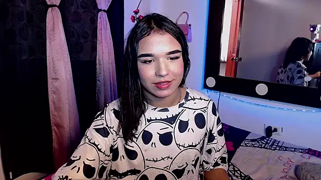 Candyy_doll__ webcam