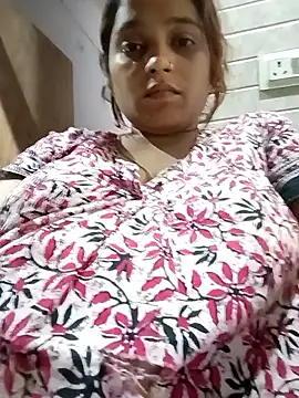 Meloni_71 live cam on StripChat