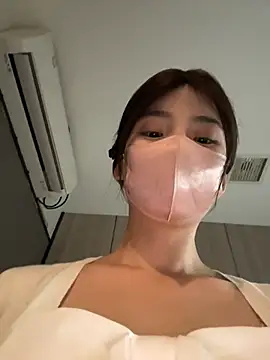 gougou13's live cam