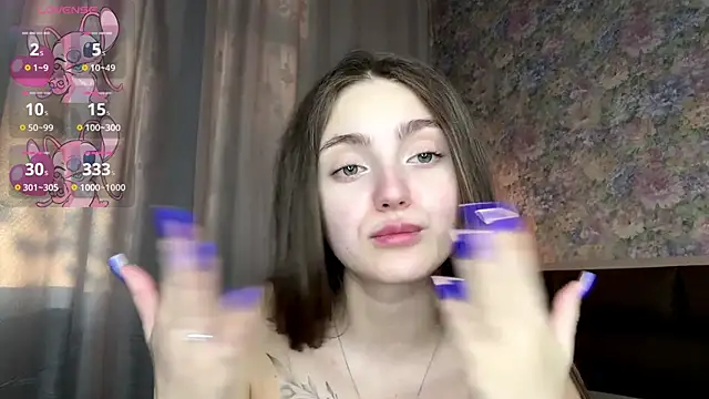 LoraDavi live cam on StripChat