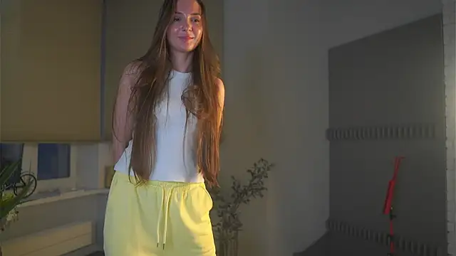 DarleenStfort live cam on StripChat