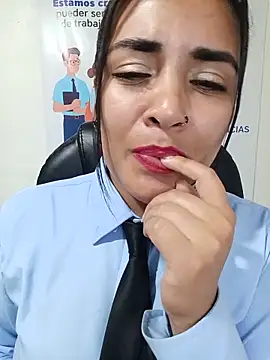MAYE__13 live cam on StripChat