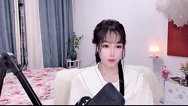 Laura_520 webcam