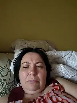 EmmaEmmy40 live cam on StripChat