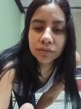 Michellluxo webcam