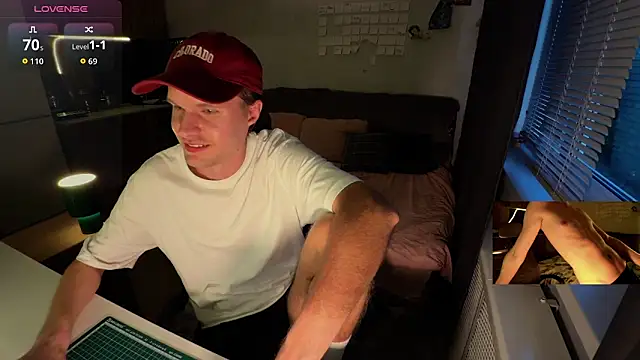 Leonnextdoor webcam