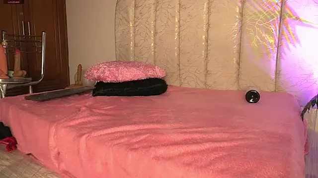 pocahotass_11 webcam