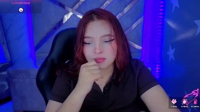 mia_foster_t live cam on StripChat