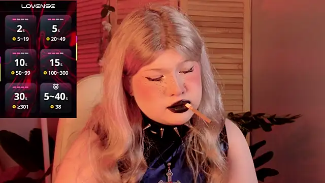 LilithNlsn webcam