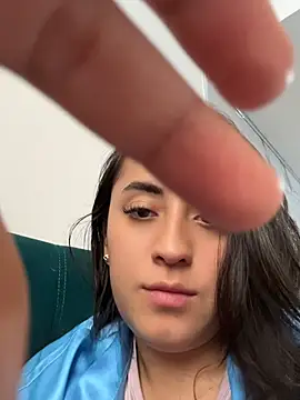 Antonella_Julieta webcam