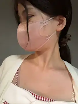 gougou13 live cam on StripChat