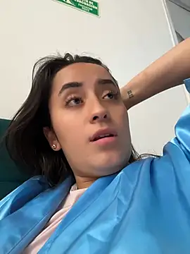 Antonella_Julieta webcam