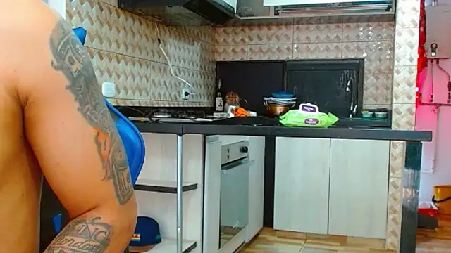 big--boss live cam on StripChat
