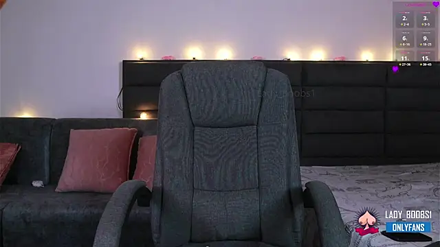 kathieandpovcock1 live cam on StripChat
